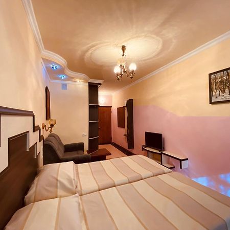 Дом Писателей Цахкадзора Hotel Екстериор снимка