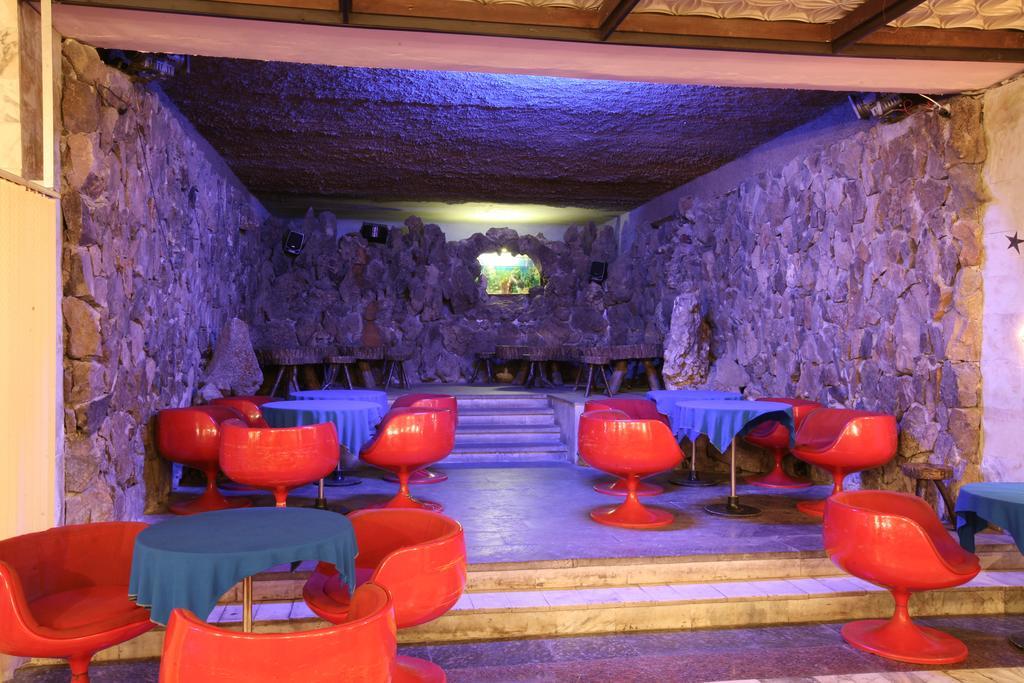 Дом Писателей Цахкадзора Hotel Екстериор снимка