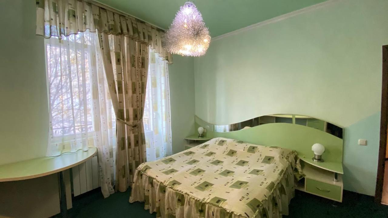 Дом Писателей Цахкадзора Hotel Екстериор снимка