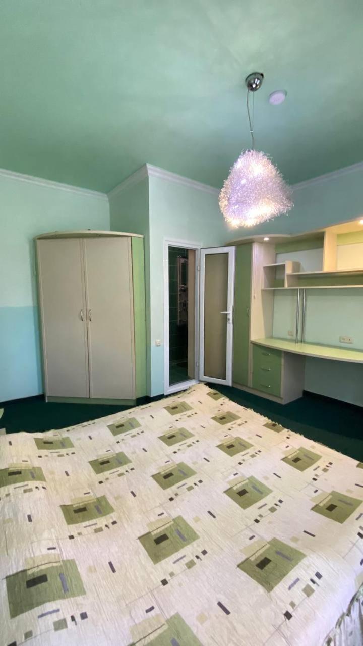 Дом Писателей Цахкадзора Hotel Екстериор снимка